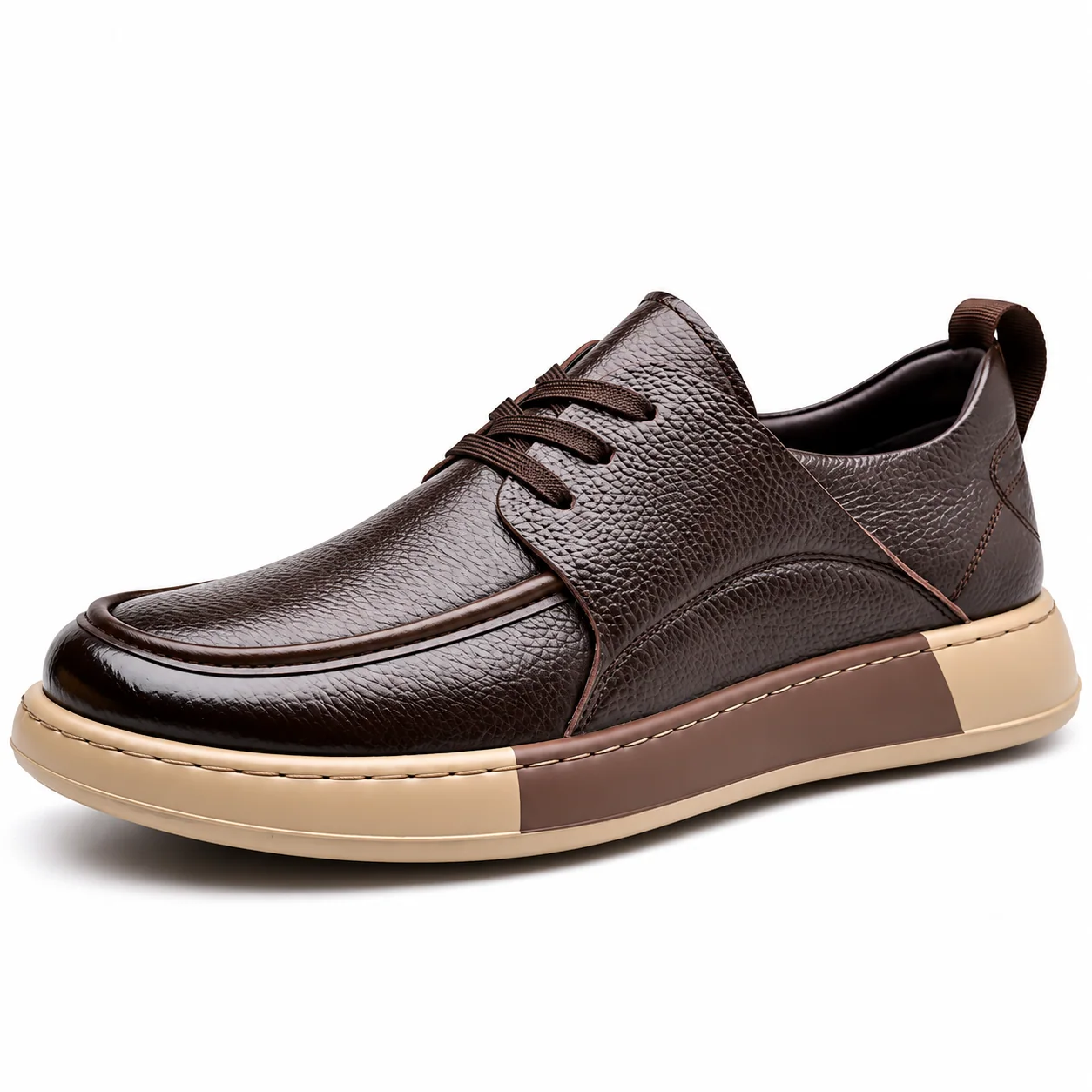 Chaussures marron à lacets — semelle beige et brune